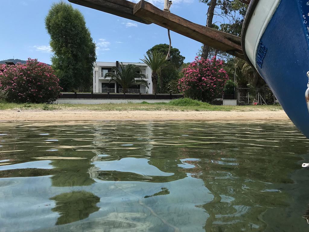 Samaya Beach House فوروفورو المظهر الخارجي الصورة